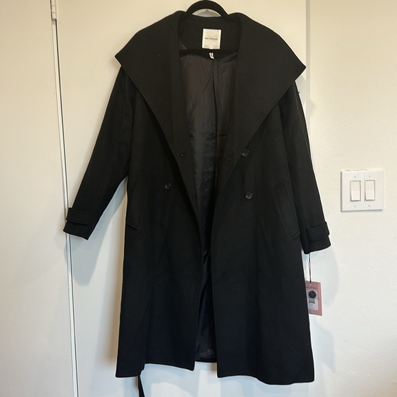 Avec Les Filles New With Tags -Double-Breasted Faux Wool Black Wrap Coat, Size M - Picture 5 of 6